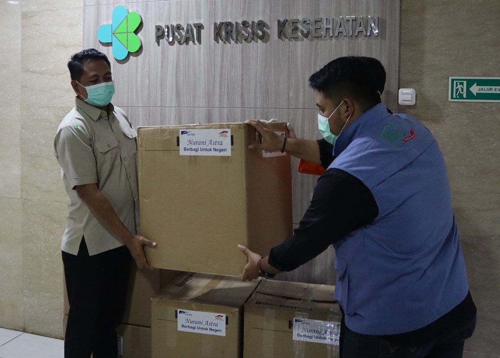 Astra Delivers Rp63 Billion in Initial Phase of COVID-19 Donations